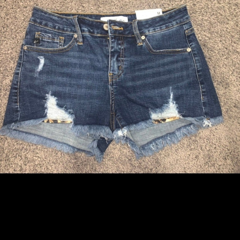 NWT - KanCan Women's Jean Shorts (M)
